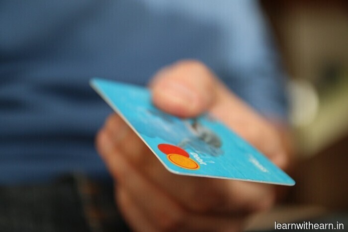How (and Why) to Acquire a Business Credit Card for Your Side Hustle