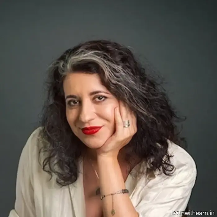 The Journey to Earning Over $250,000 Annually: An Overview of Solopreneurship in 2026 - Side Hustle Nation