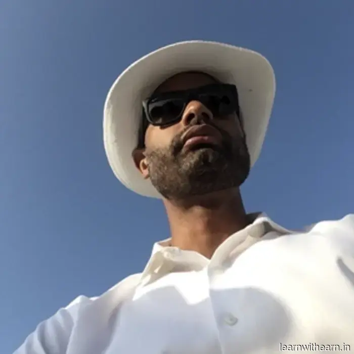 The Six-Figure Side Business for Cleaning Parking Lots - Side Hustle Nation